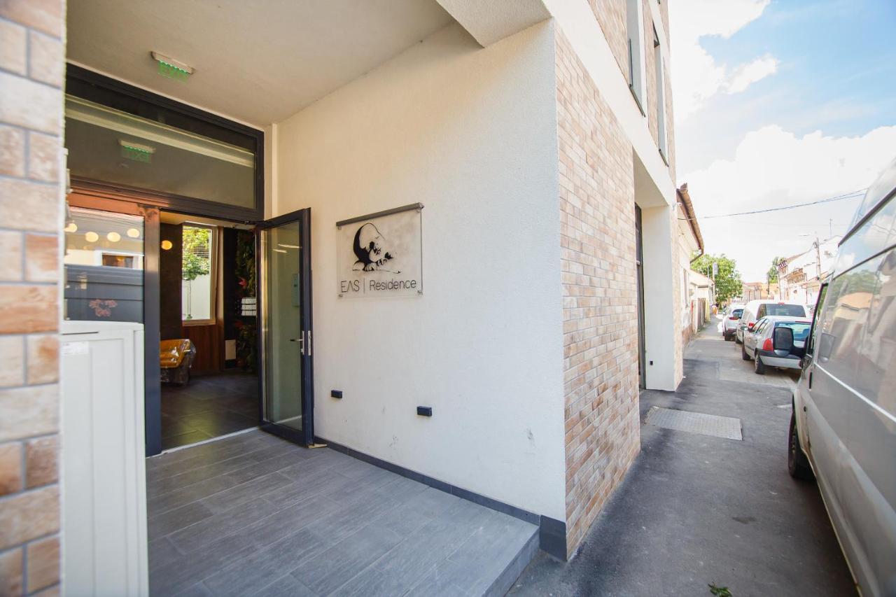 Pink Sahara Near City Center Oradea Exterior photo